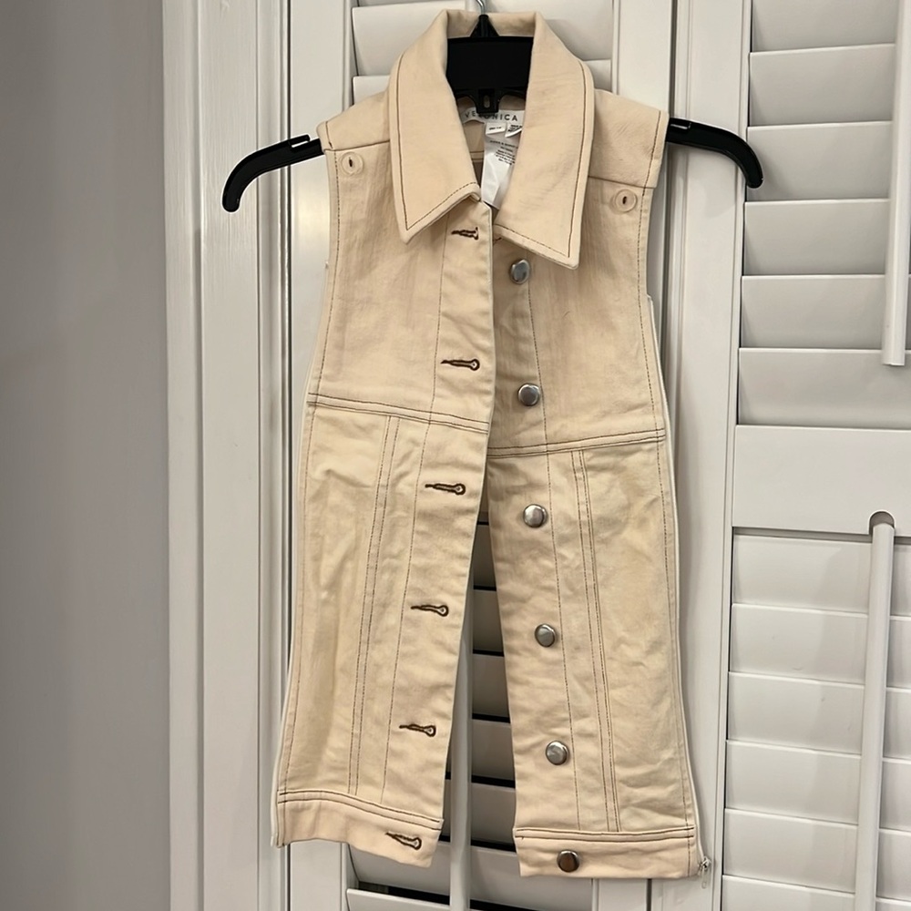 Veronica Beard cream denim dickie